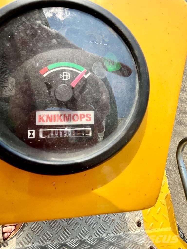 Knikmops KM 100 Gumikerekes homlokrakodók