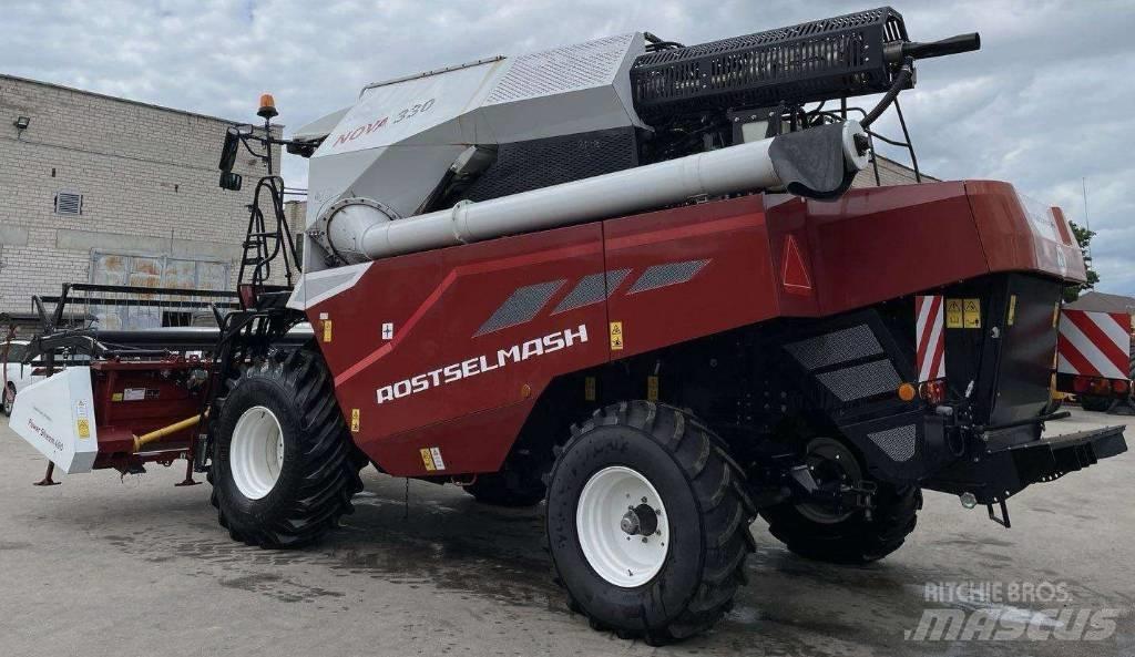 Rostselmash Nova 330 Kombájnok