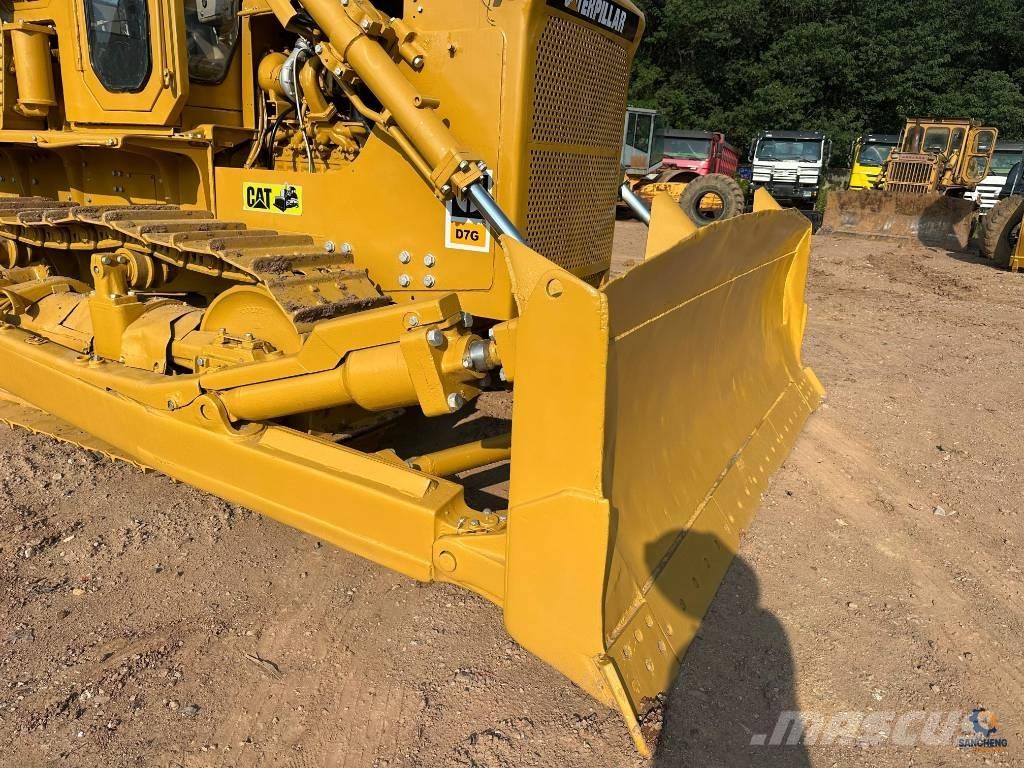 CAT D7G lánctalpas dózerek