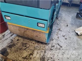 Bomag BW 100 AD-4 Ikerdobos hengerek
