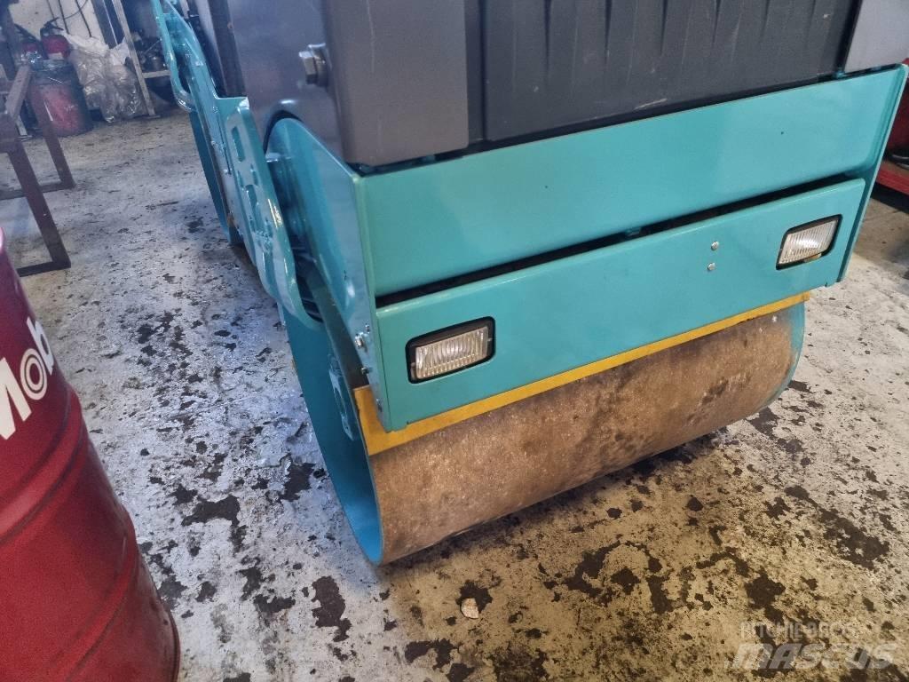 Bomag BW 100 AD-4 Ikerdobos hengerek