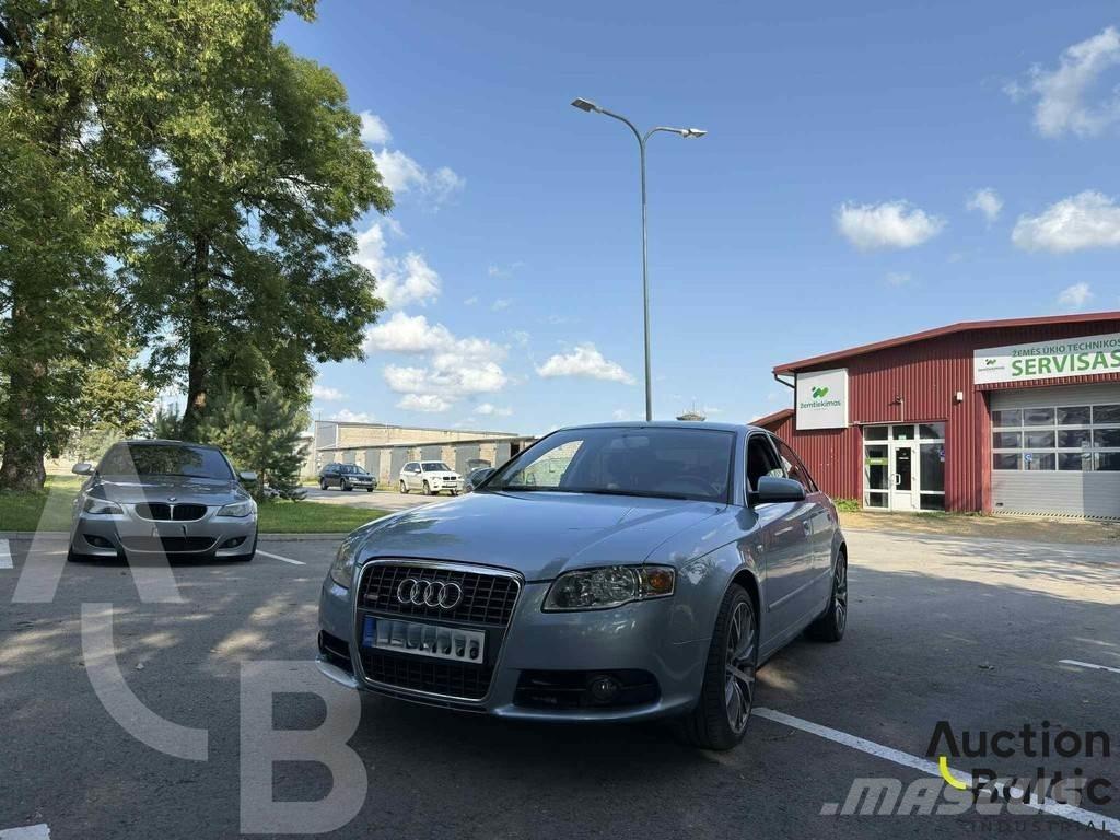 Audi A4 Kistehergépjárművek