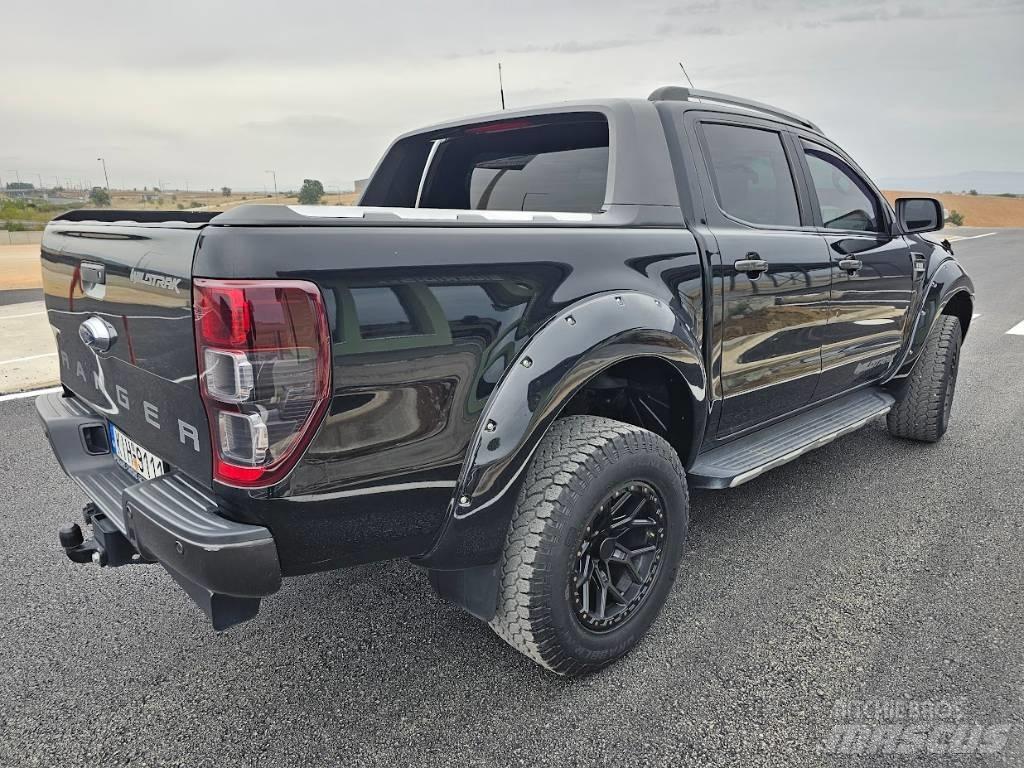 Ford Ranger Kis teherszállító/Platós kocsi