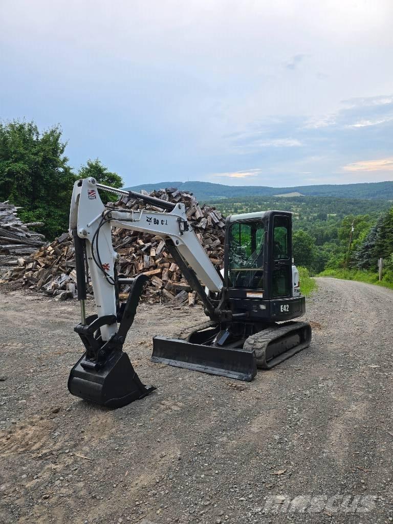 Bobcat E 42 Mini kotrók < 7t