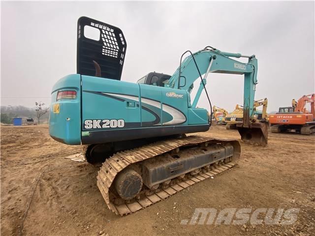 Kobelco SK 200 Lánctalpas kotrók