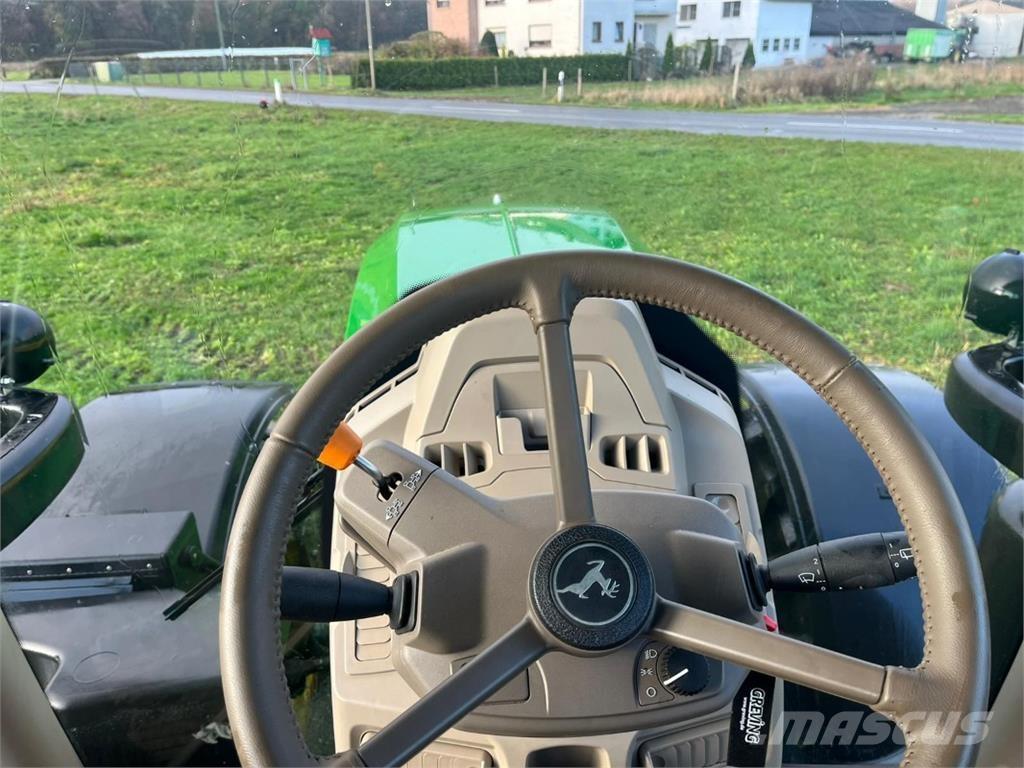 John Deere 6R215 Traktorok