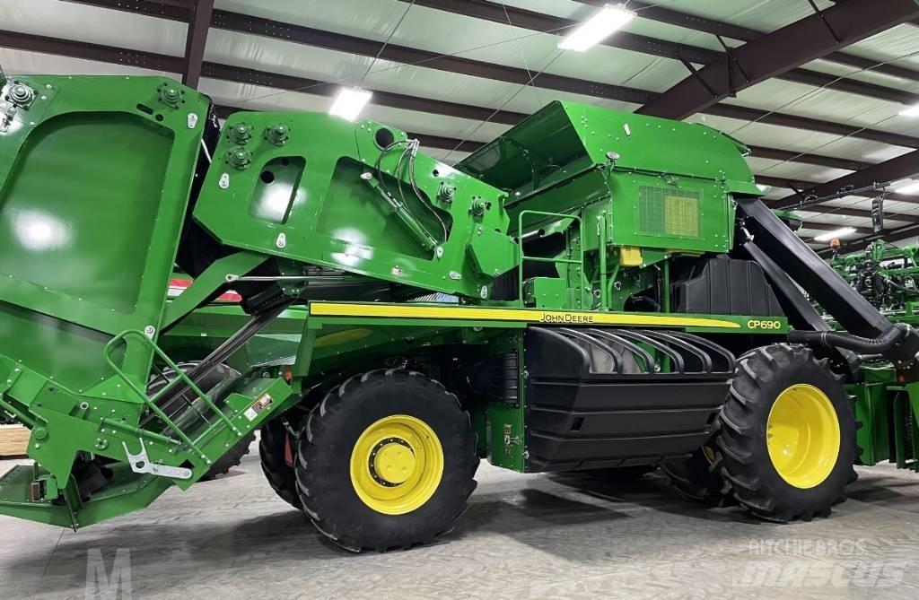 John Deere CP690 Egyéb szálastakarmányozási gépek