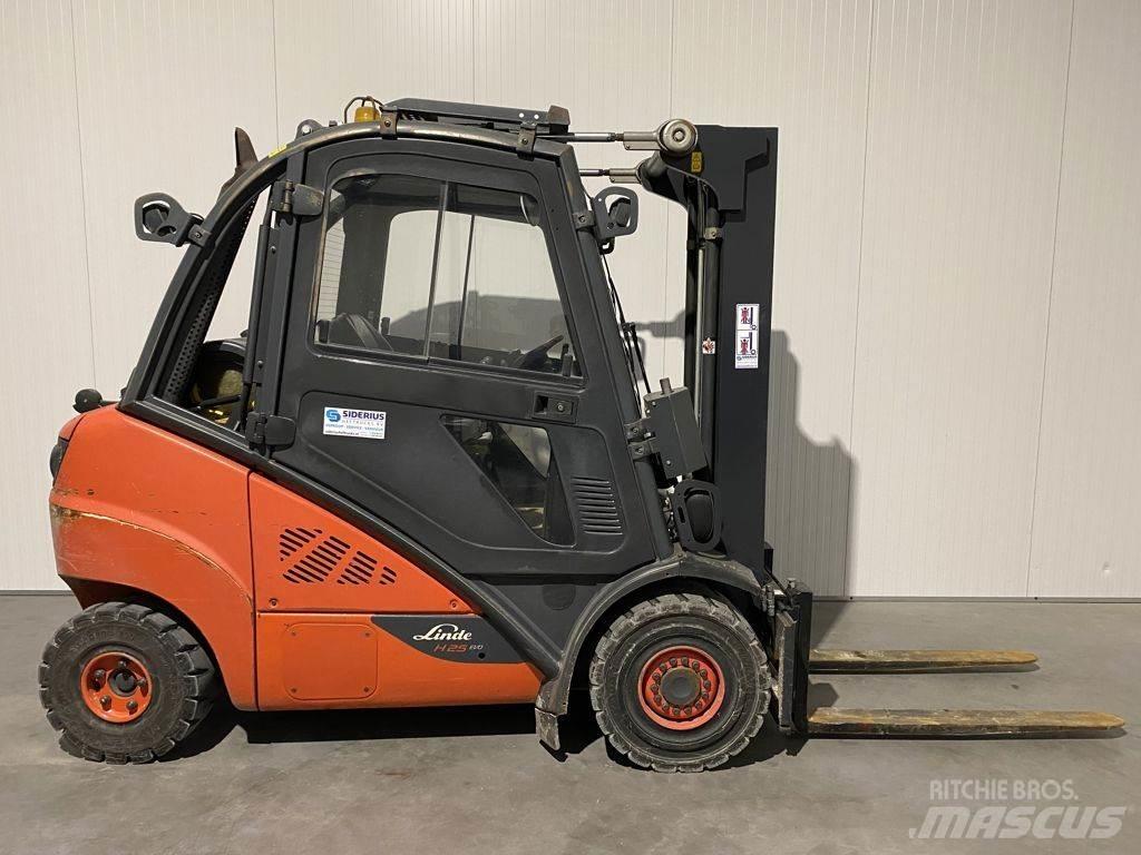 Linde H25T-393 Gázüzemű targoncák