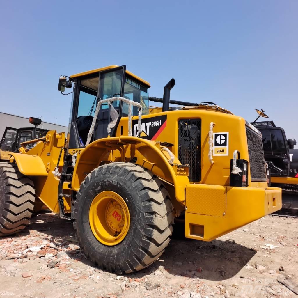 CAT 966 H Gumikerekes homlokrakodók