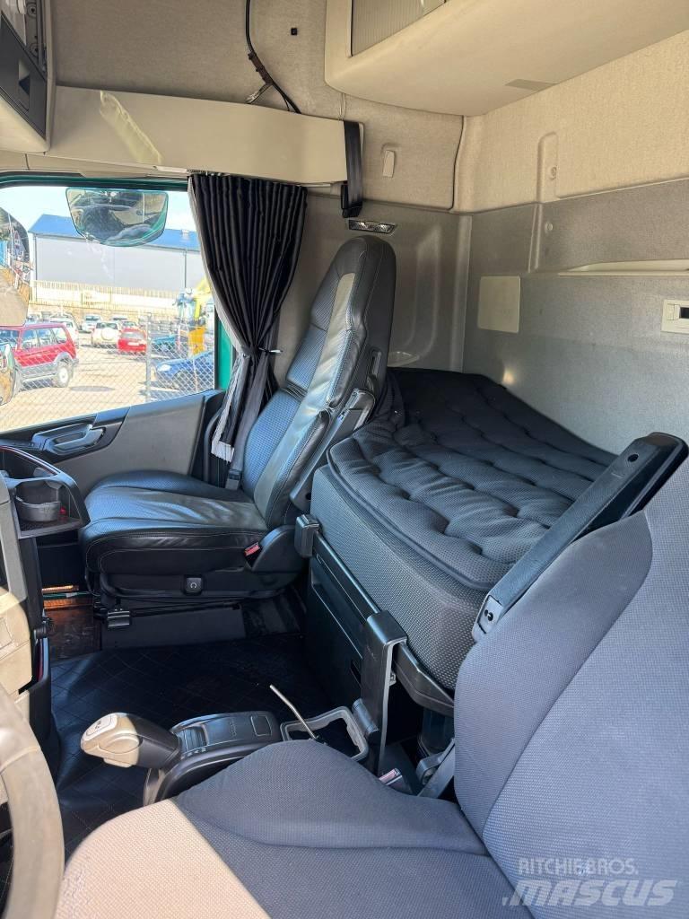 Volvo FH 540 Horgos rakodó teherautók