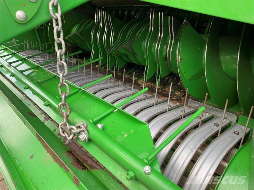 John Deere V 451 M Körbálázók