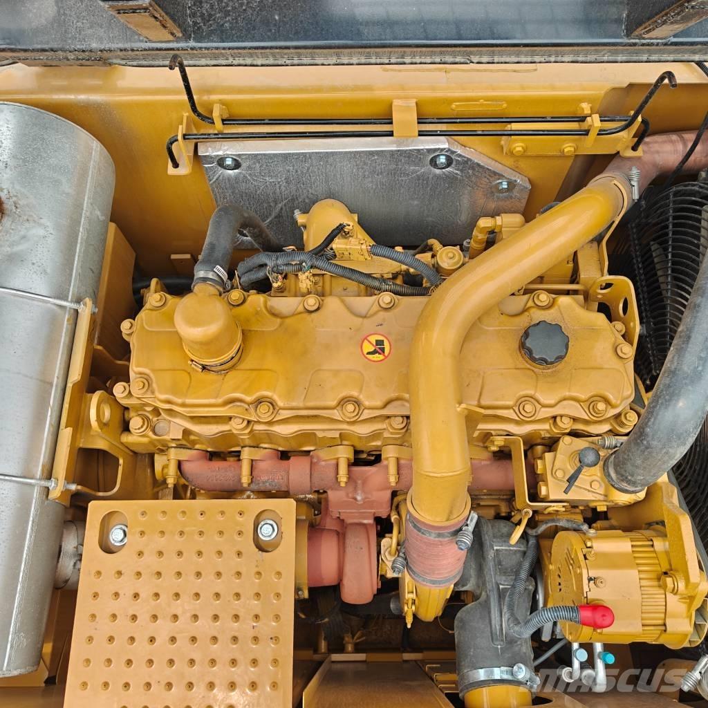 CAT 329 D Lánctalpas kotrók