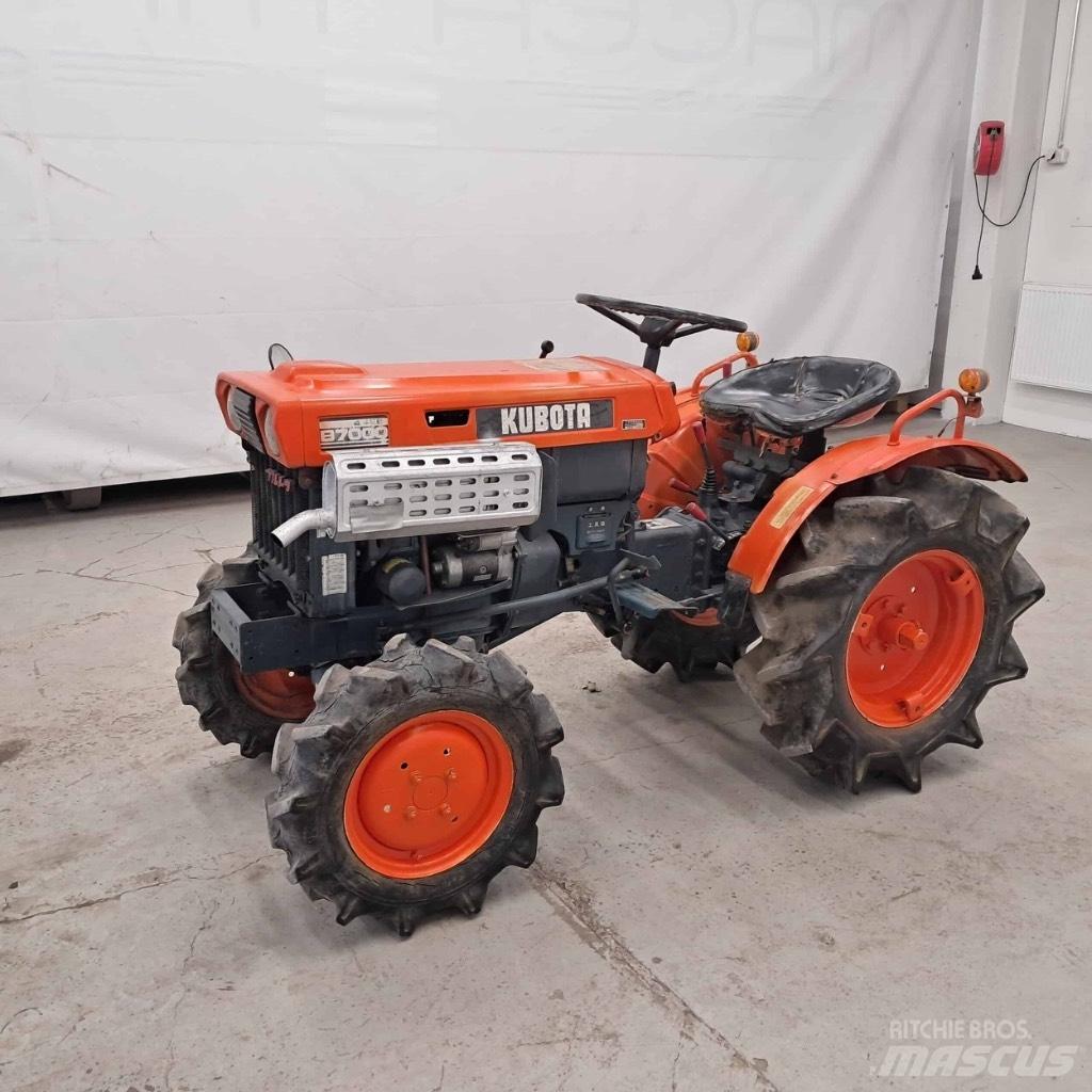 Kubota B 7000 Traktorok