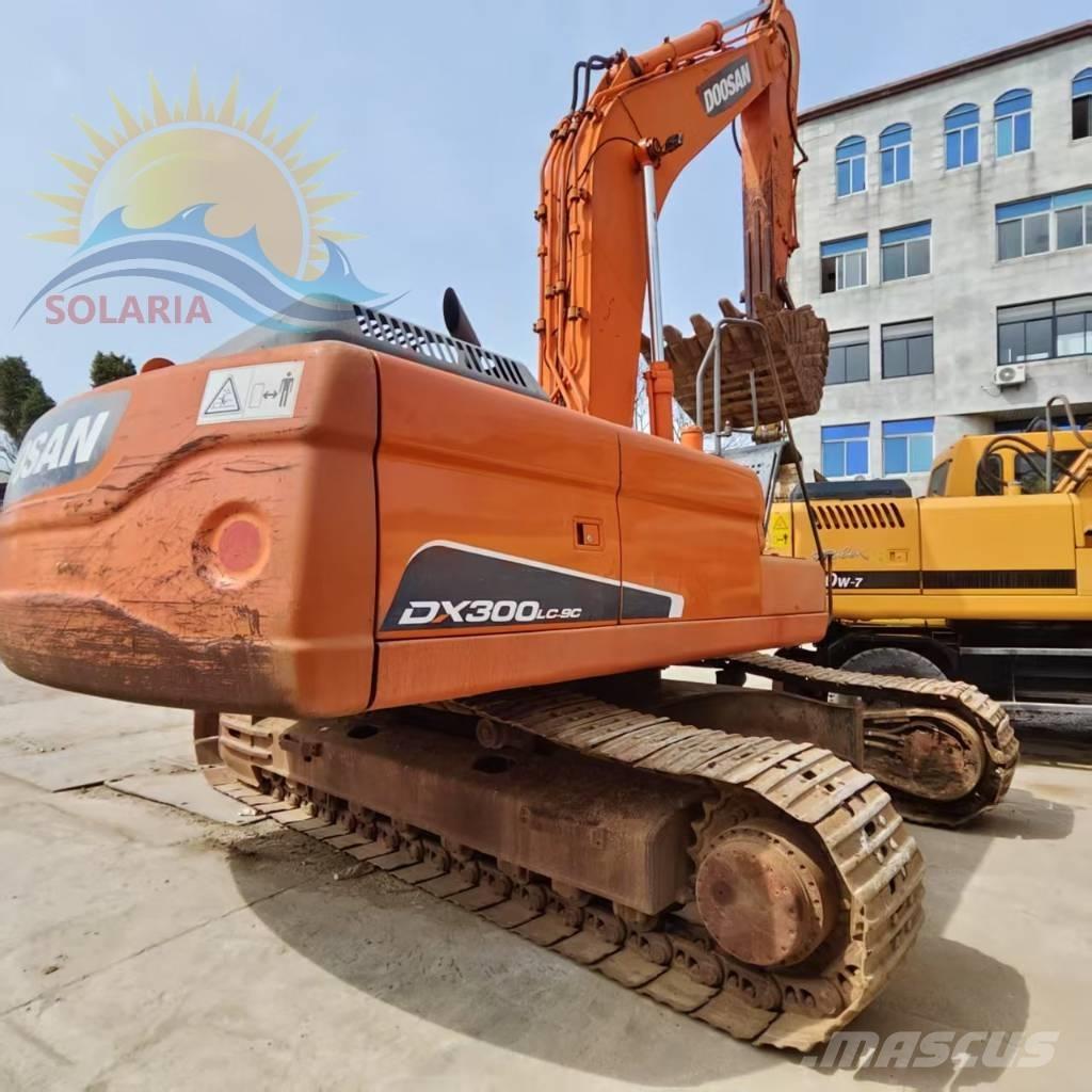 Doosan DX 300 LC Lánctalpas kotrók