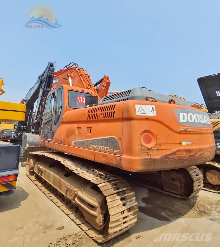 Doosan DX 300 LC Lánctalpas kotrók