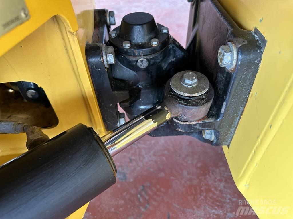 Dynapac CC 900 S Ikerdobos hengerek