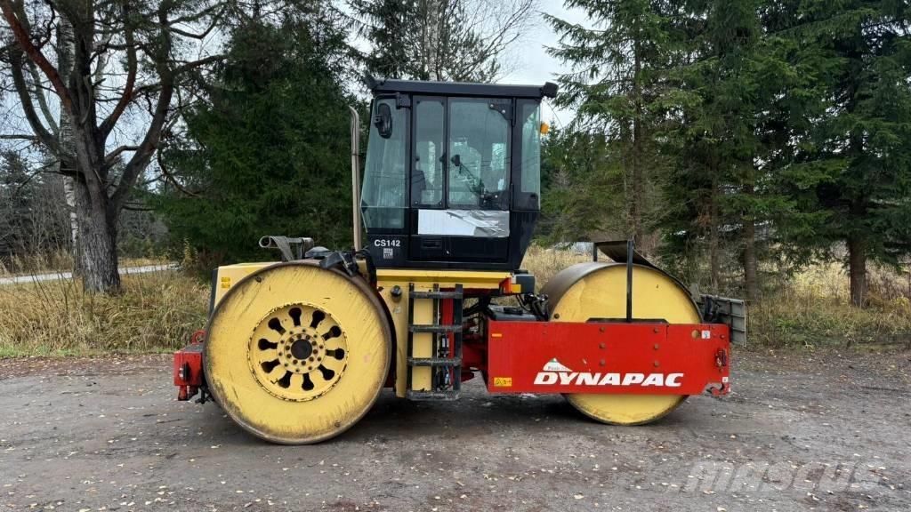 Dynapac CS 142 Ikerdobos hengerek