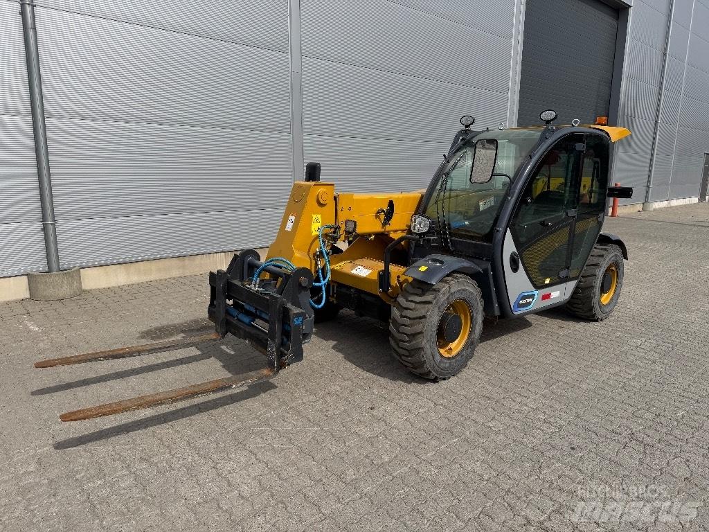 XCMG XC 6-2506 E Teleszkópos rakodók