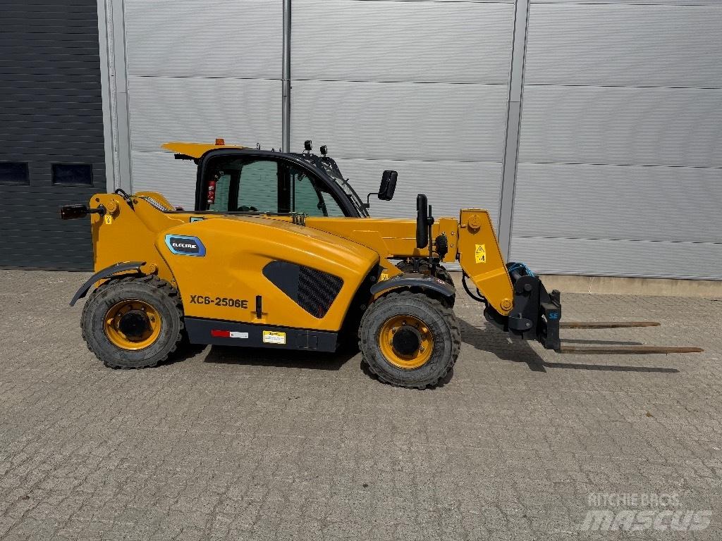 XCMG XC 6-2506 E Teleszkópos rakodók