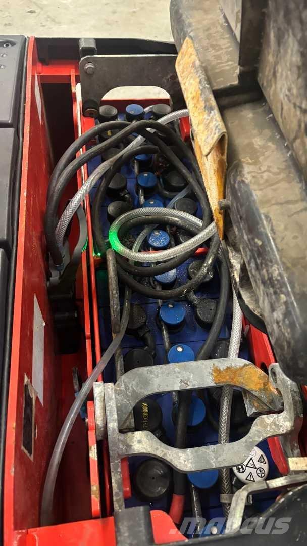 Linde D12AP Elektromos gyalogkíséretű targoncák