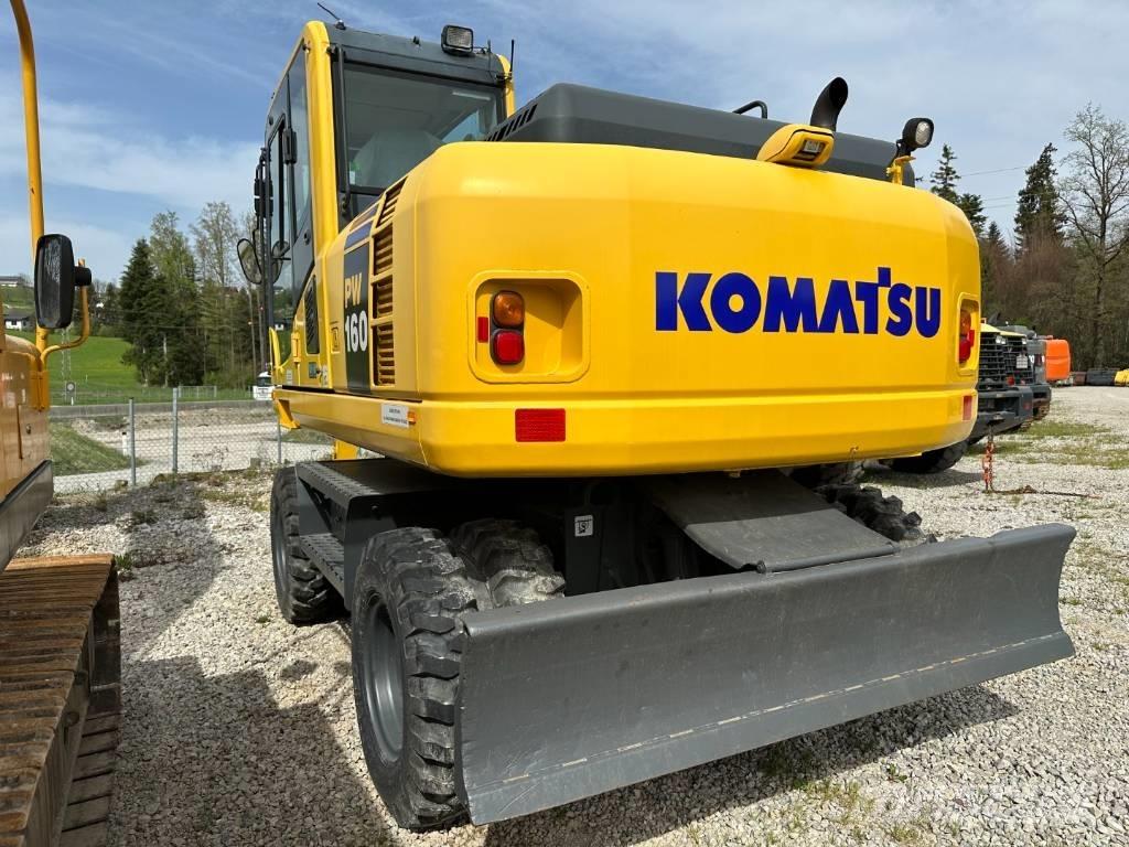 Komatsu PW 160-8 Gumikerekes kotrók