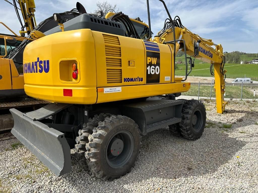 Komatsu PW 160-8 Gumikerekes kotrók