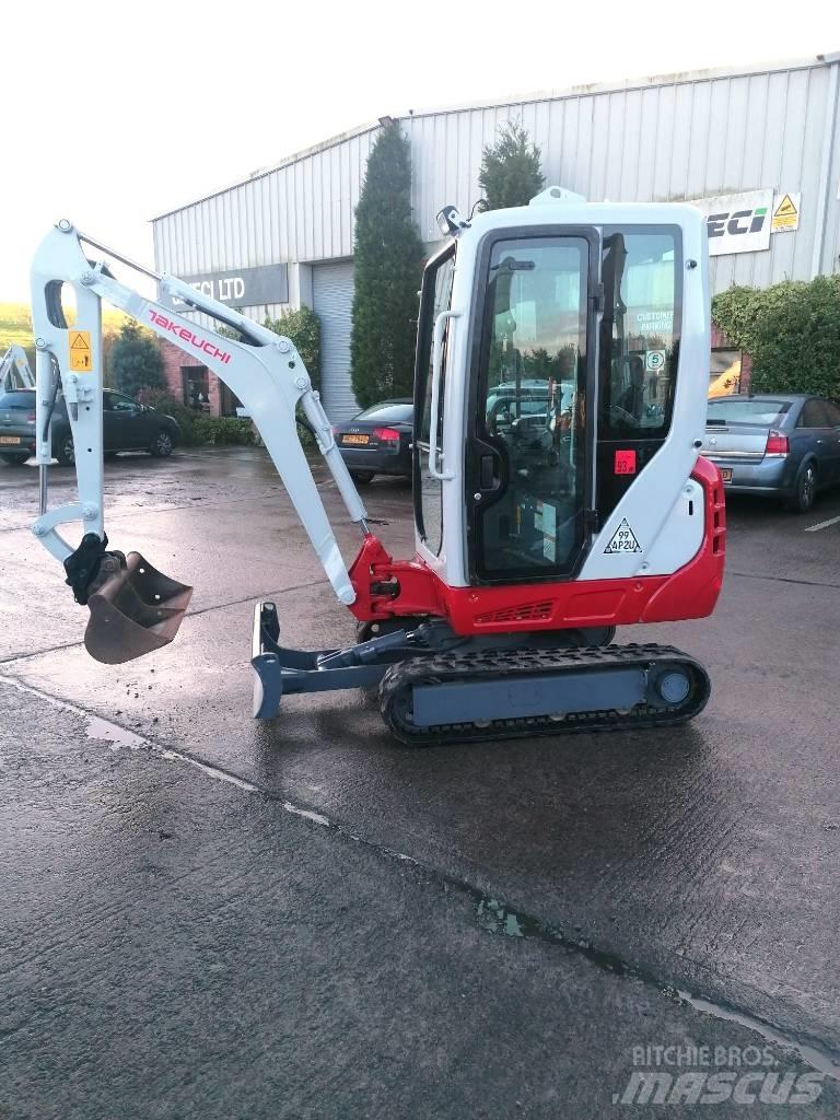 Takeuchi TB216 Mini kotrók < 7t