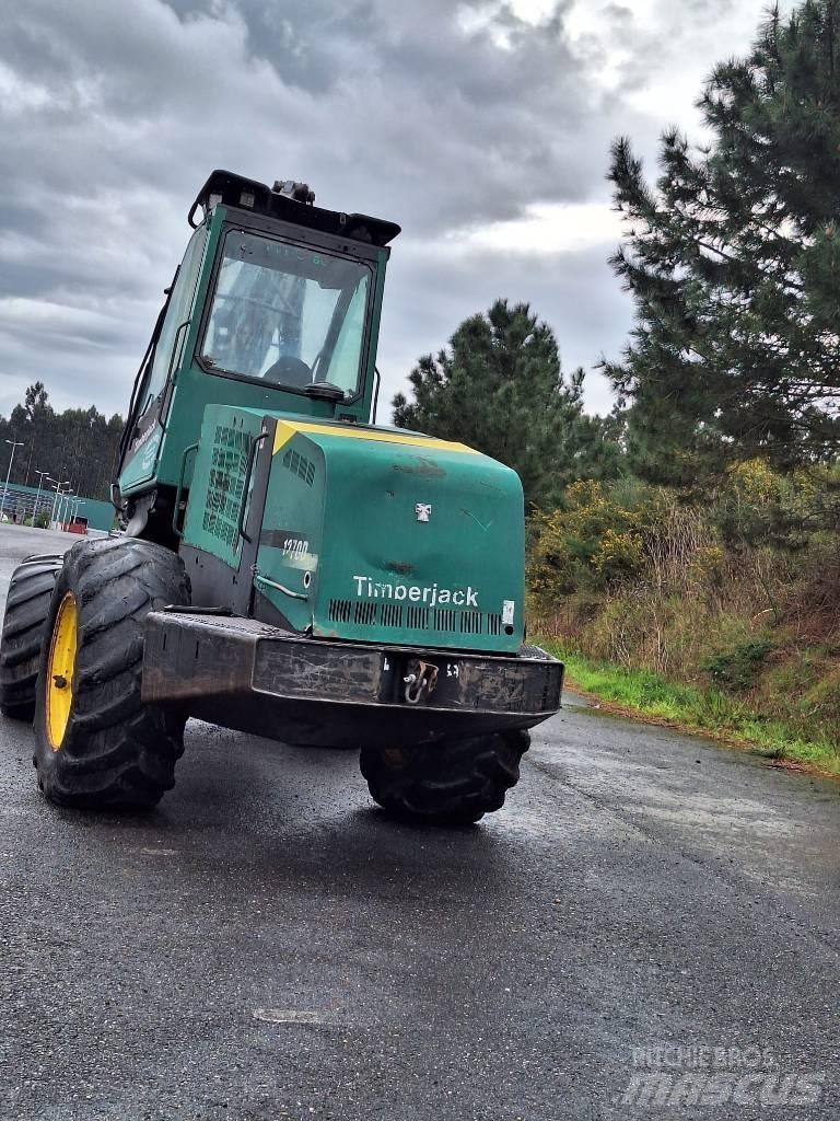 Timberjack 1270D Betakarítók