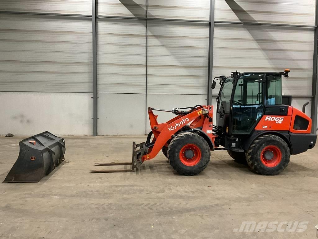 Kubota R 065 Gumikerekes homlokrakodók