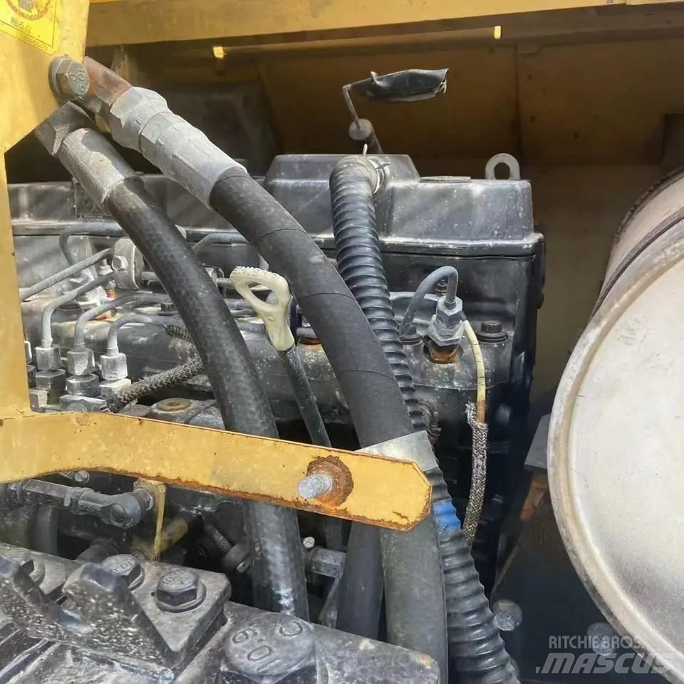 CAT 308C Lánctalpas kotrók