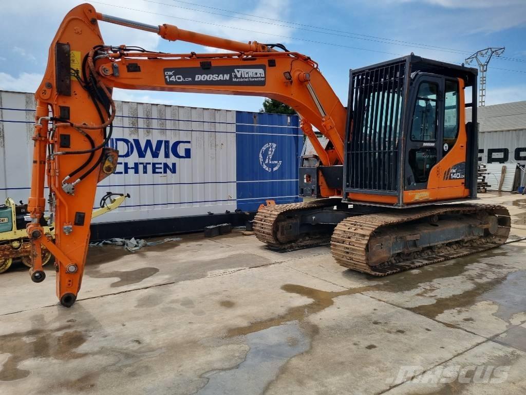 Doosan DX 140 LCR Erdészeti Kotrók