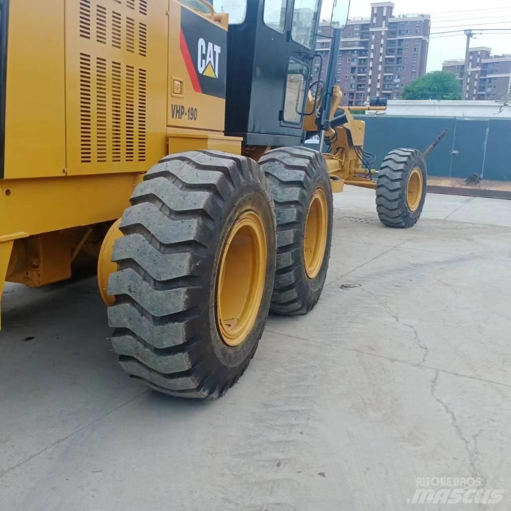 CAT 140 K Gréderek