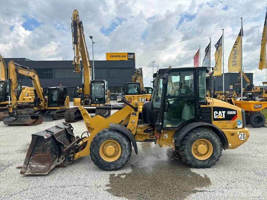 CAT 906 Gumikerekes homlokrakodók