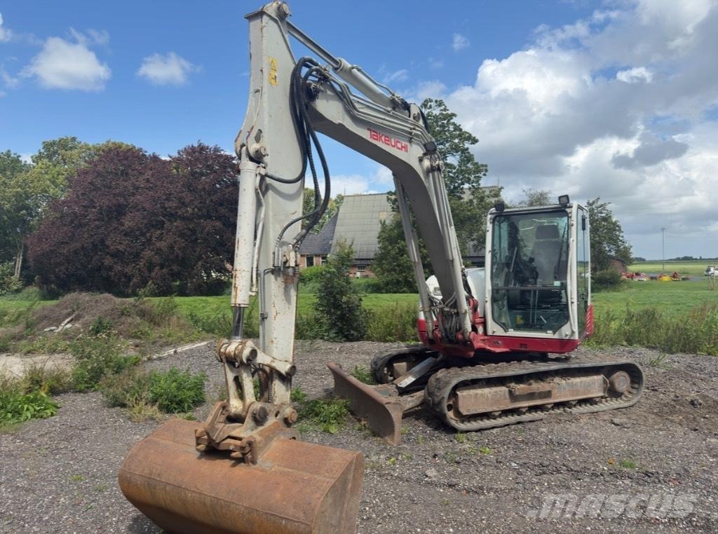 Takeuchi TB 285 Közepes (midi) kotrók 7 t - 12 t