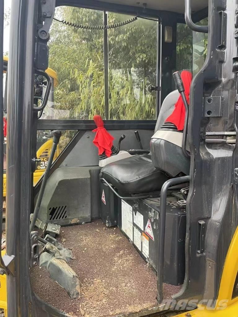 Komatsu PC30 Mini kotrók < 7t
