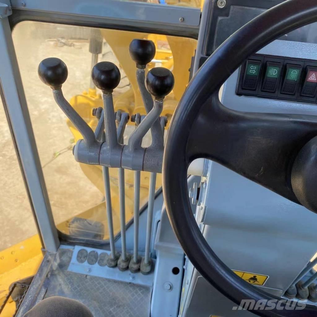 CAT 140 K Gréderek