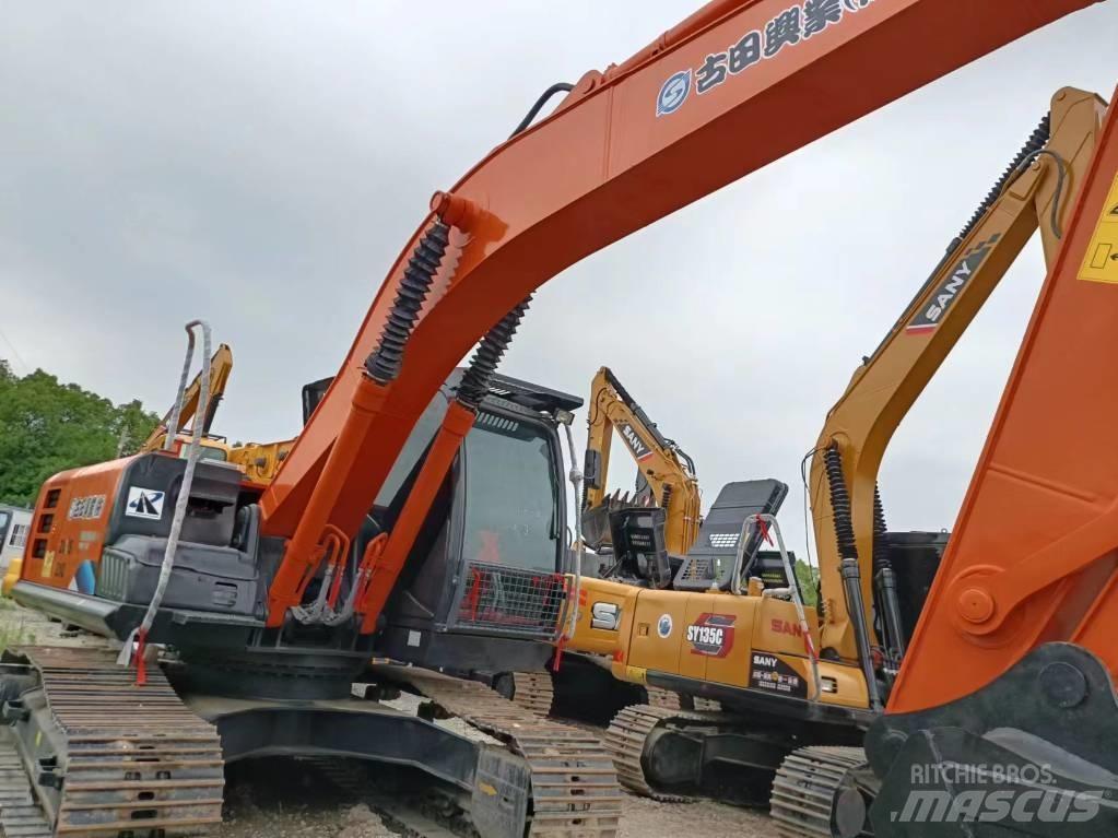 Hitachi ZX210 Lánctalpas kotrók