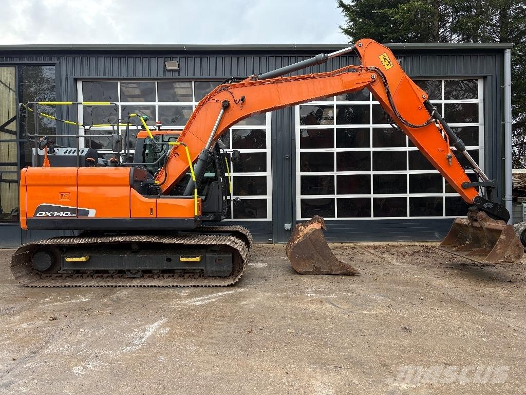 Doosan DX 140 LC Lánctalpas kotrók