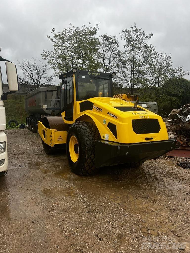 Bomag BW211 D5 Egydobos hengerek