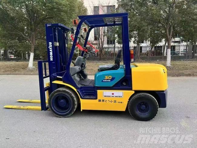 Komatsu FD 30 T-14 Dízel targoncák
