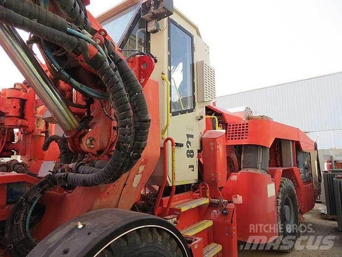 Sandvik DT 821 SC Talaj fúró