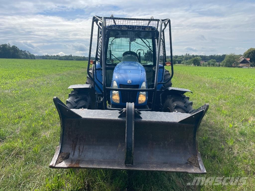 New Holland  T5050 Erdészeti traktorok