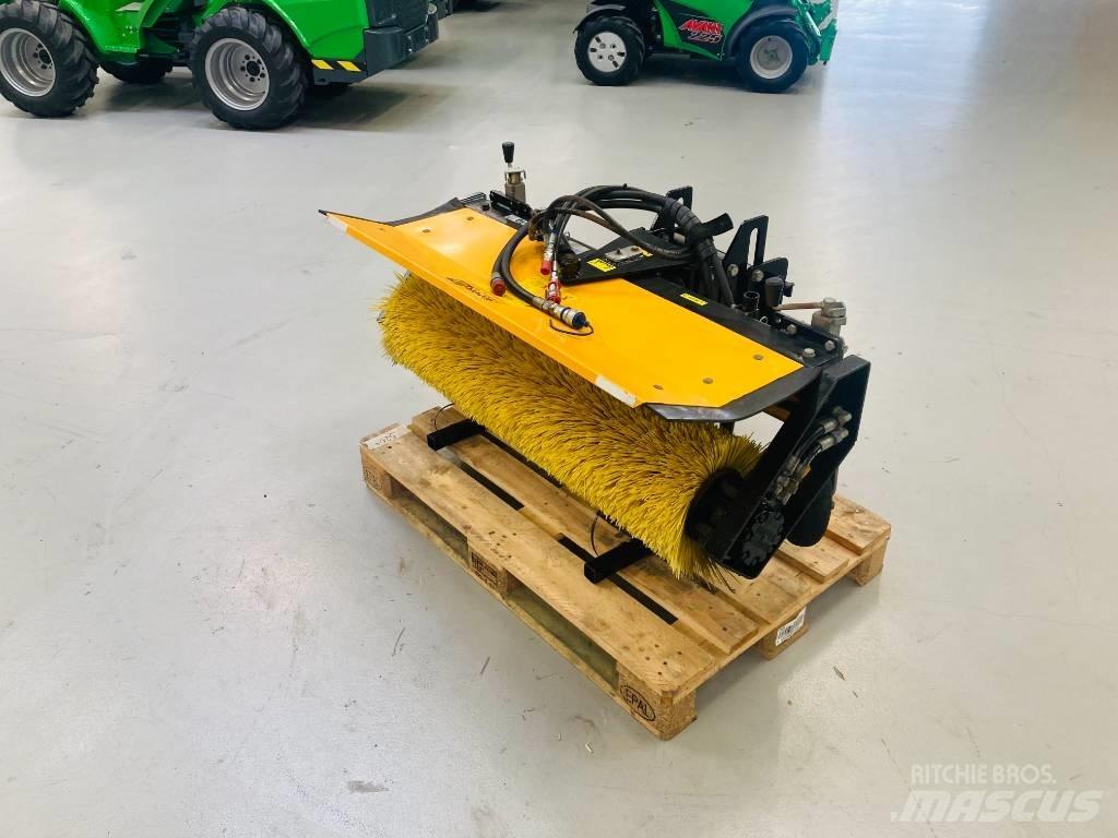 GMR Kost 120 cm Úttakarító gépek