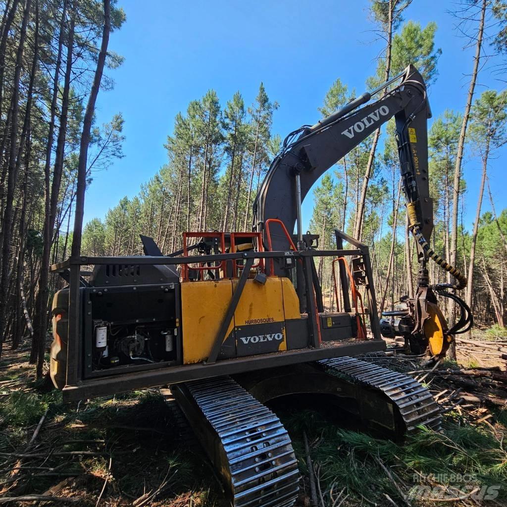 Volvo EC 200 E Erdészeti Kotrók