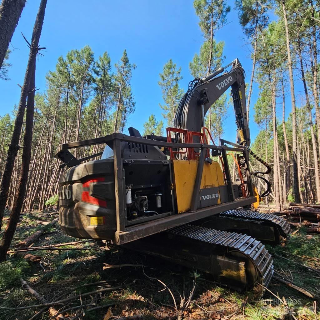 Volvo EC 200 E Erdészeti Kotrók