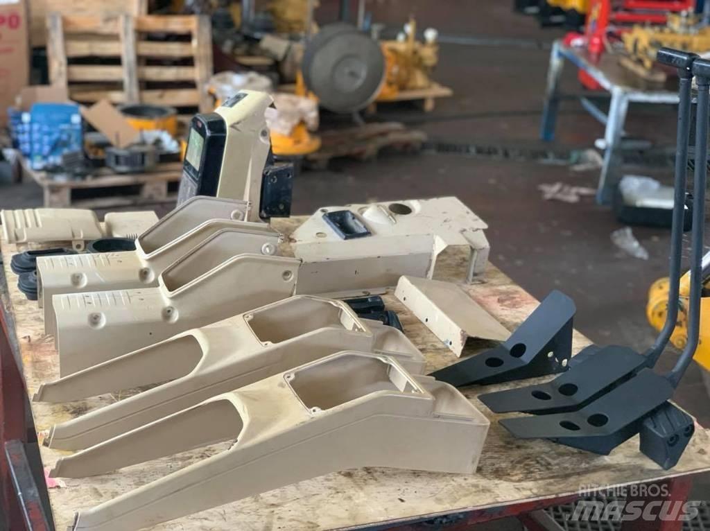 CAT 375 Vezetőfülke és belső tartozékok
