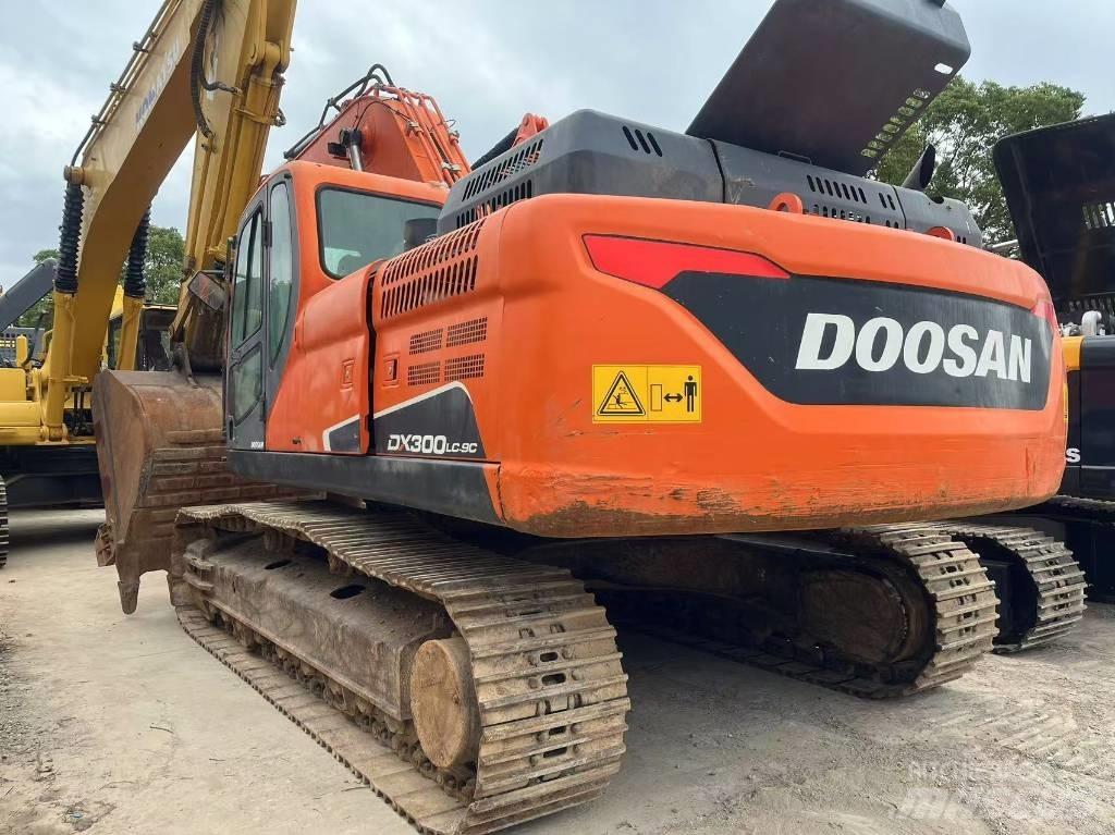 Doosan DX300LC-9C Lánctalpas kotrók