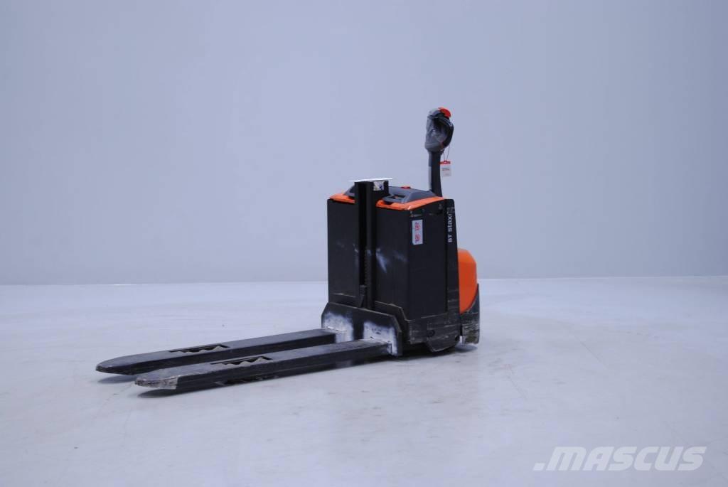 Toyota SWE080L Gyalogkíséretű targonca