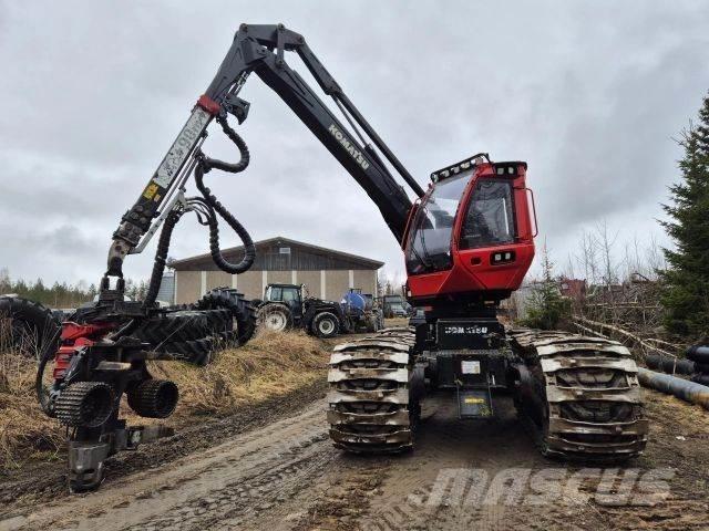 Komatsu 901 XC Betakarítók