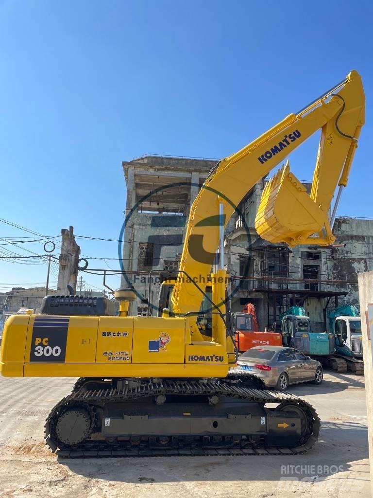 Komatsu PC 300 Lánctalpas kotrók